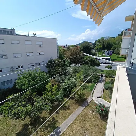 Kike, Near & Old Town Apartment Split