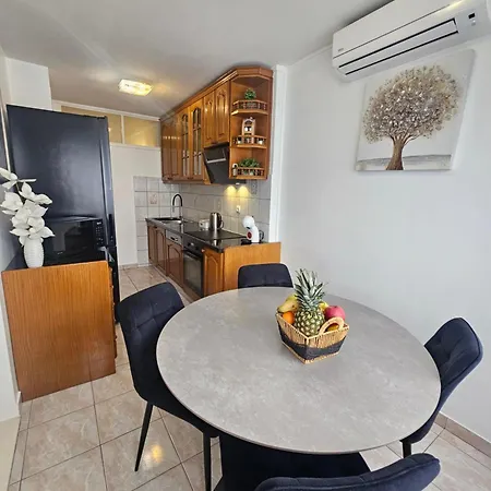 Apartament Kike, Near & Old Town *